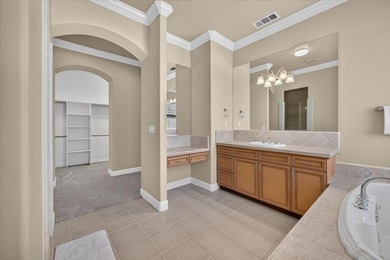 Offered for the first time by its original owner, this custom - photo 24
