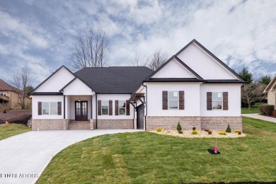 Lake Home For Sale in Loudon, Tennessee