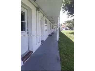 (private lake, pond, creek) Condo For Sale in Miami Gardens Florida