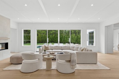 Ready for immediate occupancy and fully furnished. Stunning new - photo 10
