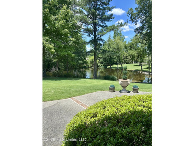 Straight out of a magazine! This beautiful executive estate in - photo 50