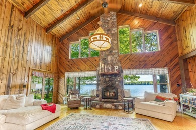 Set on sought-after Squirrel Lake, this inviting year-round 3 BD - photo 6
