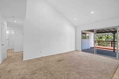 Welcome to this beautifully maintained single story home - photo 8