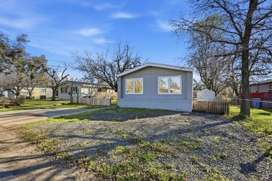 Clear Lake Home For Sale in Upper Lake California