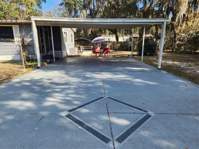 Welcome to this charming 3-bedroom, 2-bathroom mobile home. This - photo 6
