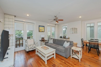 THE PERFECT BEACH CONDO, PRICE IMPROVEMENT! Located in the heart - photo 11