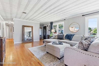 Welcome home to this beautifully maintained 3-bedroom ranch - photo 5