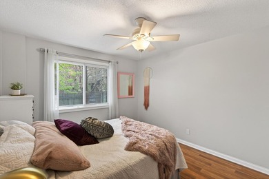 Welcome to this stylish and conveniently located condo in the - photo 15