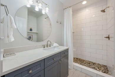 THE PERFECT BEACH CONDO, PRICE IMPROVEMENT! Located in the heart - photo 20