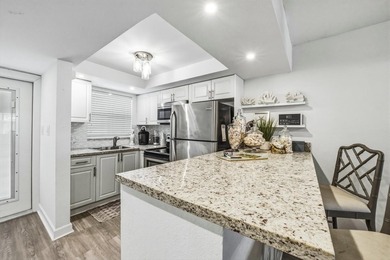 Waterfront 2BR residence in a boutique Las Olas Isles building - photo 4