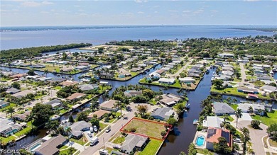 Build your dream waterfront home on this prime North Fort Myers - photo 1