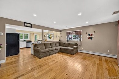 The home provides generous room sizes, abundant natural light - photo 7