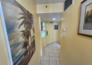 Direct Oceanfront One bedroom and One bathroom condo located at - photo 3