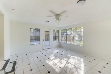 Super Clean, Move-In Ready Brick Home in Award-Winning Long - photo 23