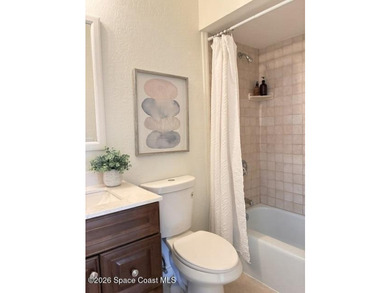Spacious, versatile home 15 mins from the beach! This property - photo 26