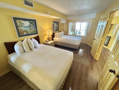 Direct Oceanfront One bedroom and One bathroom condo located at - photo 8