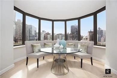9AQ is a stunning brand new 3-bedroom and 3-bathroom - photo 2