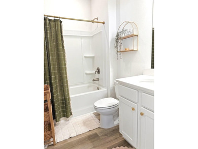Welcome to your dream home, perfectly situated on an interior - photo 18