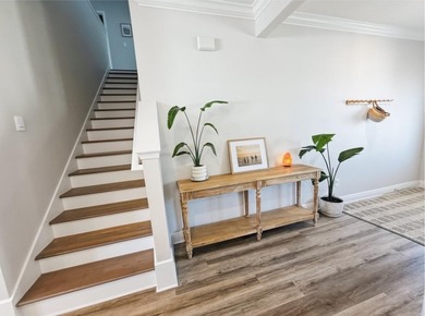 Welcome to your dream home, perfectly situated on an interior - photo 20