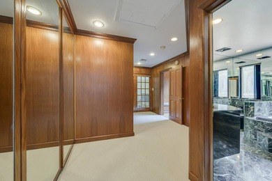 At the end of a cul-de-sac sits this peaceful and spacious 6,000 - photo 20