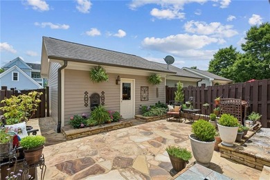 Welcome home to this stunning 2-story townhome in sought after - photo 21