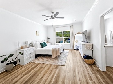 Welcome to your dream home, perfectly situated on an interior - photo 25
