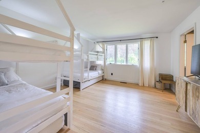 At the end of a cul-de-sac sits this peaceful and spacious 6,000 - photo 29