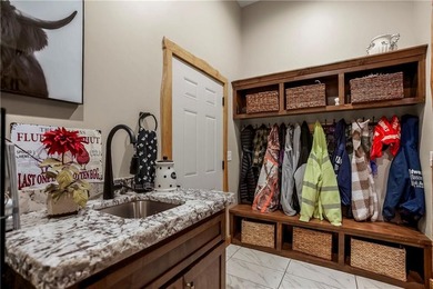 Experience the perfect blend of rustic elegance and modern - photo 33