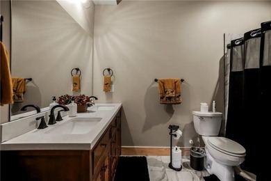 Experience the perfect blend of rustic elegance and modern - photo 34