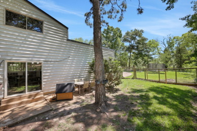 4 bed 2 bath Home on 2 lots in Cape Royale - photo 3