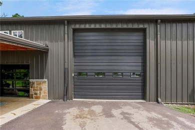 Experience the perfect blend of rustic elegance and modern - photo 46