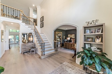 Nestled in a quiet cul-de-sac, welcome home to this gorgeous - photo 2