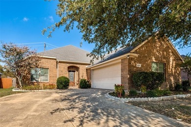 Mountain Creek Lake Home For Sale in Grand Prairie Texas