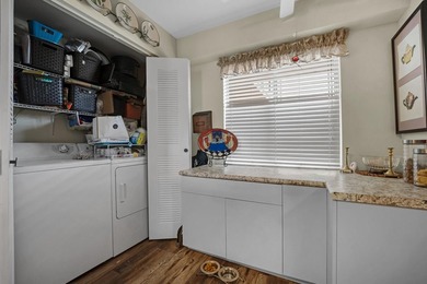 Lovely condo in the heart of Huntington Lakes. South facing unit - photo 5