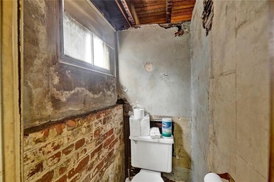Prime Dyker Heights Location! Welcome to this charming - photo 33