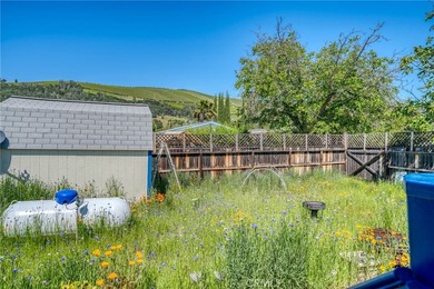 Be ready to be amazed! This turnkey property is located in the - photo 43