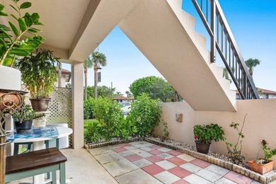 Rent right away. Light and airy ground-floor condo in Boca - photo 2