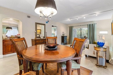Rent right away. Light and airy ground-floor condo in Boca - photo 10