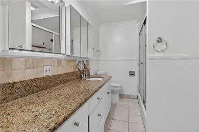 Ideally located this 3-bed, 2-bath residence in Rancho Palos - photo 12