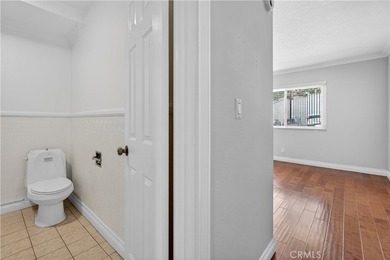 Ideally located this 3-bed, 2-bath residence in Rancho Palos - photo 16