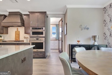 Beautiful Craftsman Home in Sought-After Canoe Club. Why wait - photo 18
