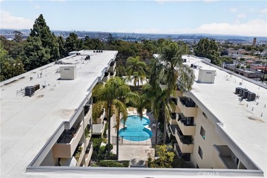 Ideally located this 3-bed, 2-bath residence in Rancho Palos - photo 25