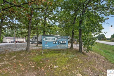 ? Bucksaw Resort & Marina - Truman Lake, Clinton, MO A rare - photo 26