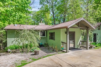 Own the ultimate turnkey multi-generational compound & executive - photo 4