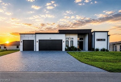 Experience the best of Florida living in this beautifully - photo 2
