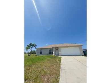 Cape Coral Lakes Area Home For Sale in Cape Coral Florida