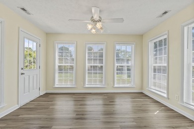 Don't miss this 3-bedroom, 2.5-bath home in Castlewood situated - photo 9