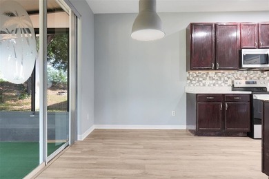 BIG PRICE SLASH + HOME WARRANTY INCLUDED FOR THE NEW HOMEOWNER! - photo 13