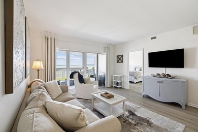 Located on the third floor, overlooking the 9th hole on The - photo 16