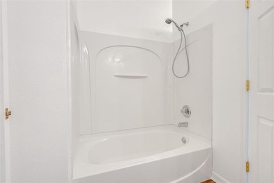 BIG PRICE SLASH + HOME WARRANTY INCLUDED FOR THE NEW HOMEOWNER! - photo 20